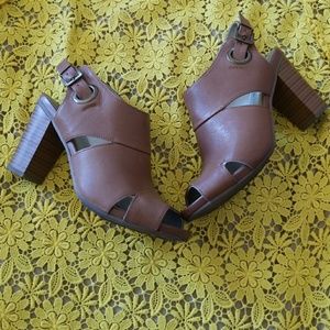 White Mountain Sandal